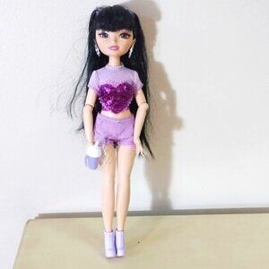 Barbie Dream Besties Renee doll